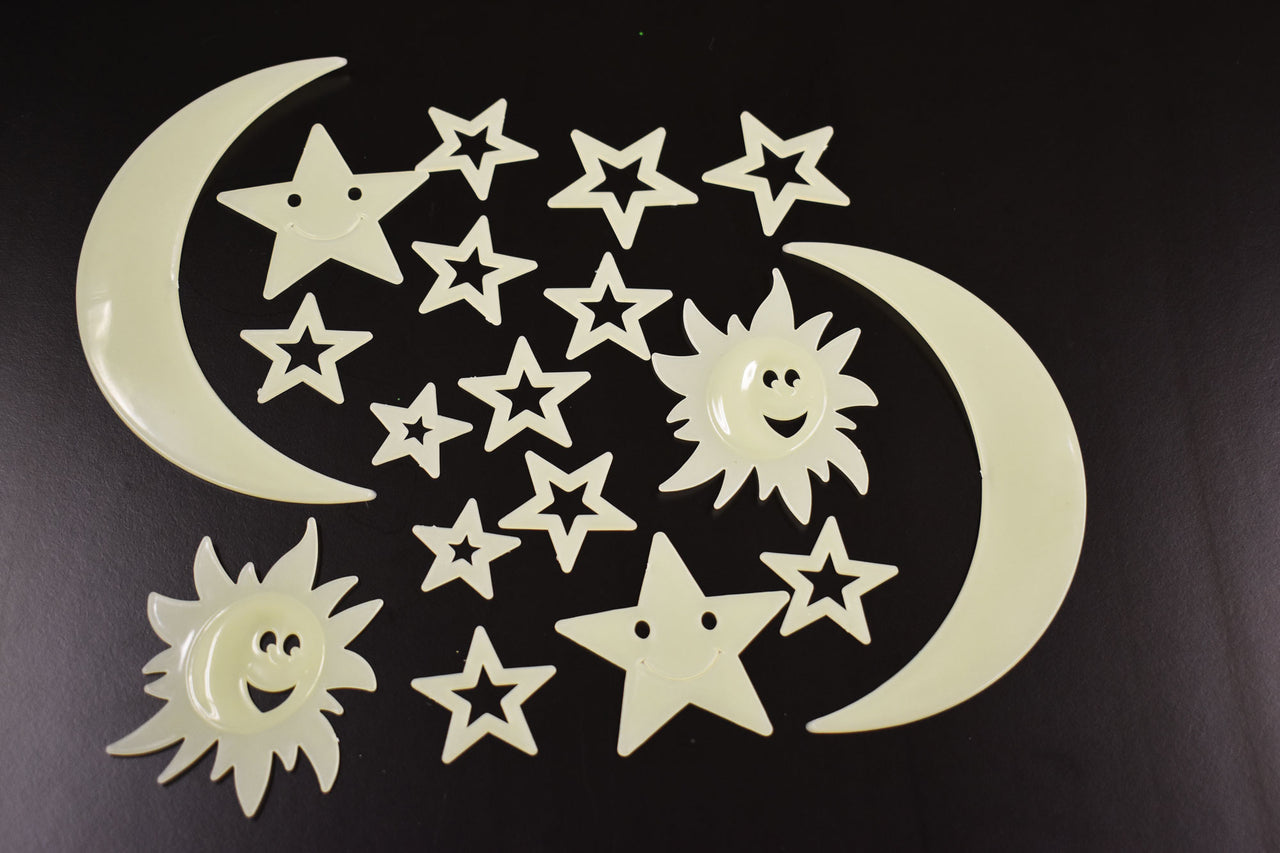 18 Piece Glow in the Dark Smile Stars Wall Ceiling Decor