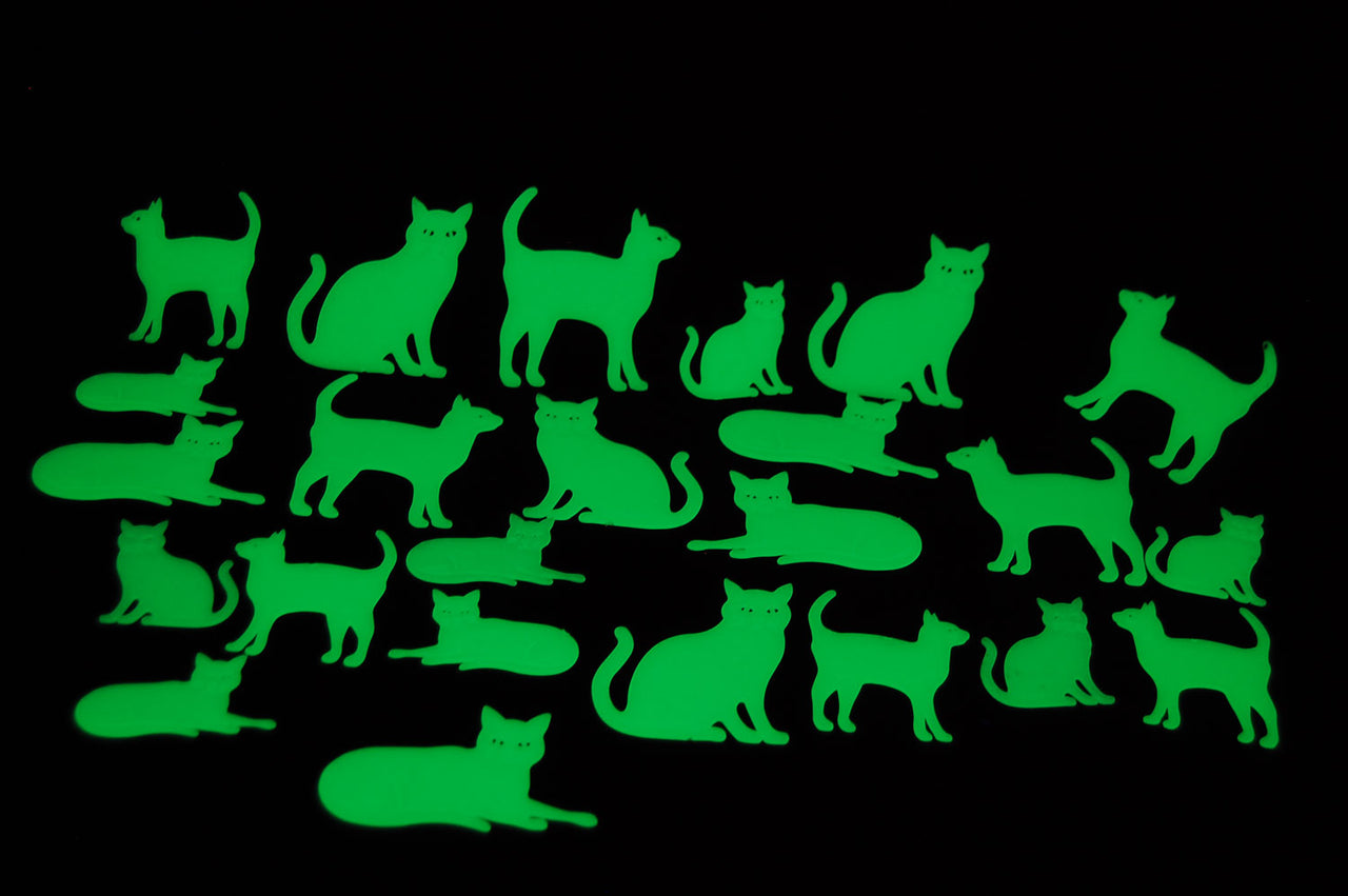 24 Piece Glow in the Dark Cats Wall and Ceiling Decor