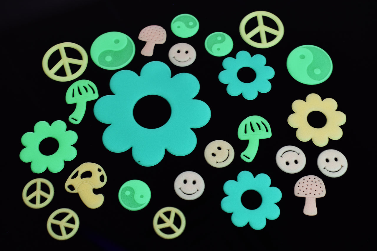 25 Piece Glow in the Dark Multicolor 60's Wall Ceiling Decor