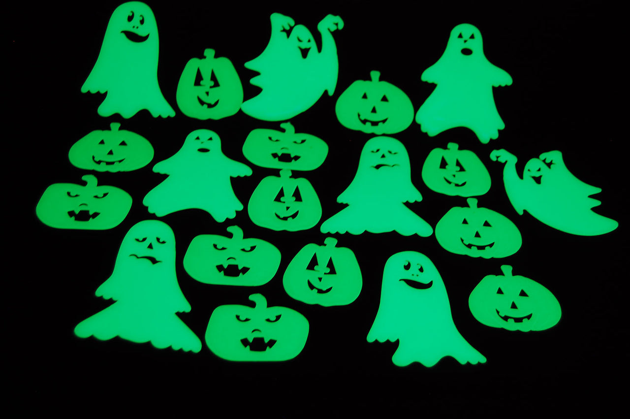 20 Glow in the Dark Halloween Ghosts and Jack O Lantern Pumpkins Wall Ceiling Decor