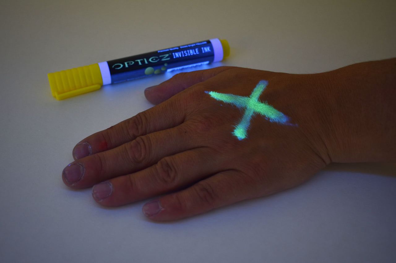 Opticz Jumbo UV Blacklight Reactive Invisible Ink Chisel Tip Marker Pen  With Rechargeable UV Keychain Light